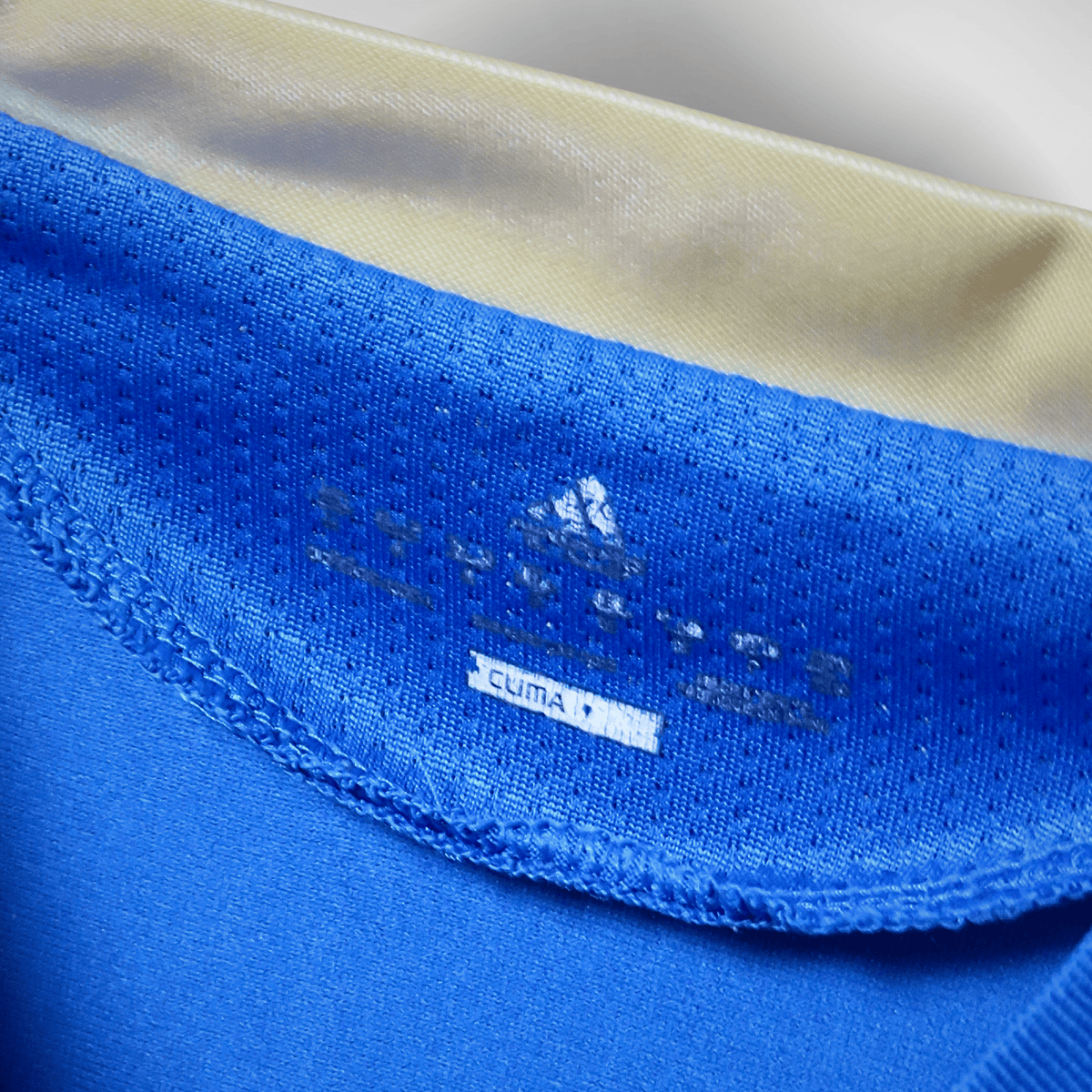Authentic Adidas Marseille 2011-2012 Away shirt, Valbuena 22 on the back, size M | Nostalgic Football Shirts