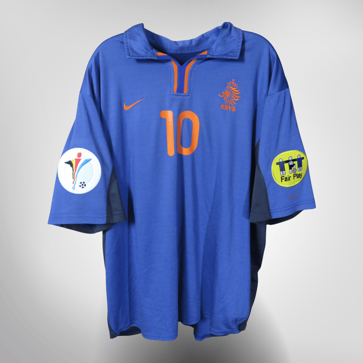 Authentic Nike Netherlands 2000-2002 Away shirt, Bergkamp 10 on the back, size XL | Nostalgic Football Shirts