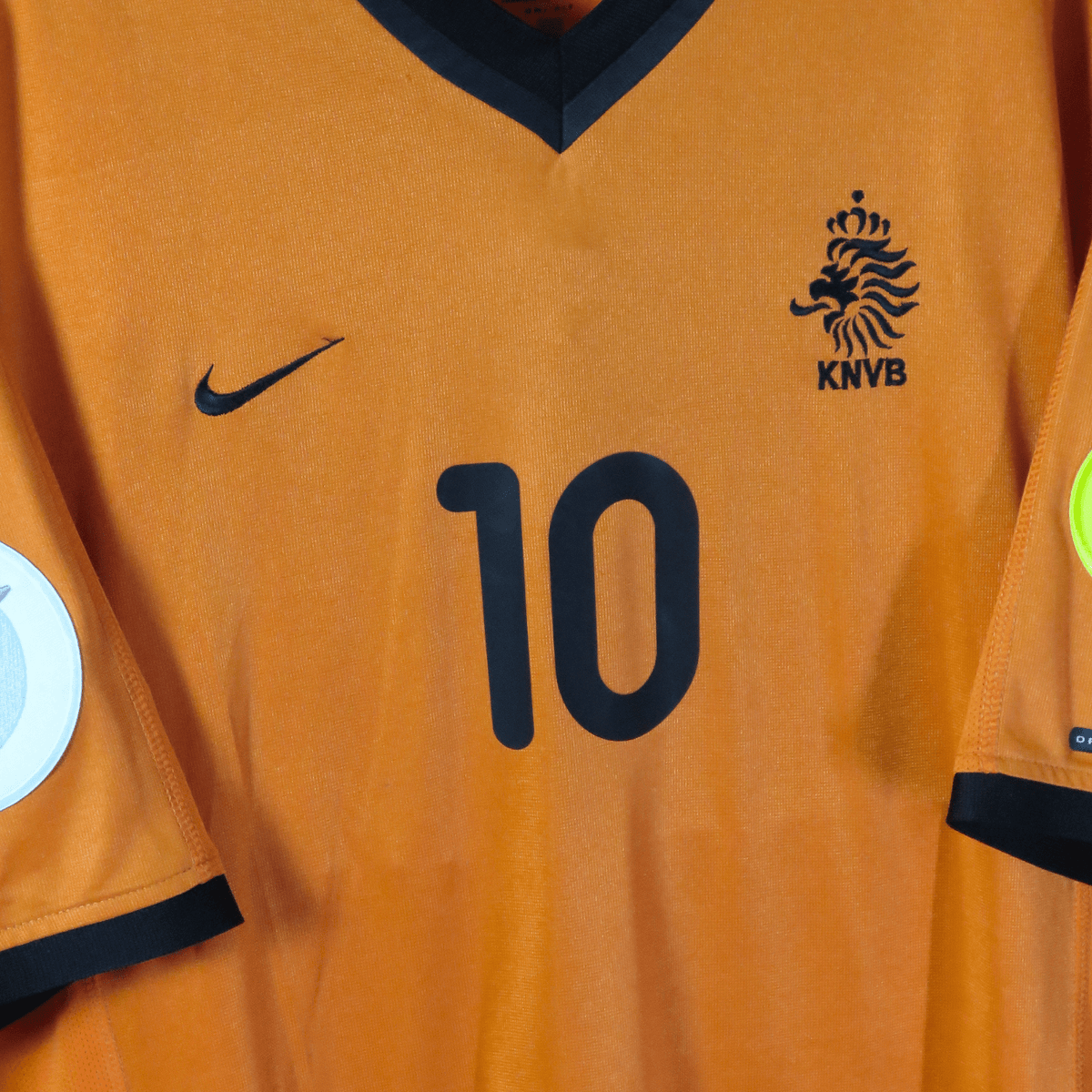 Original Netherlands 2000-2002 Home football shirt, size XL, Bergkamp 10 | Nostalgic Football Shirts
