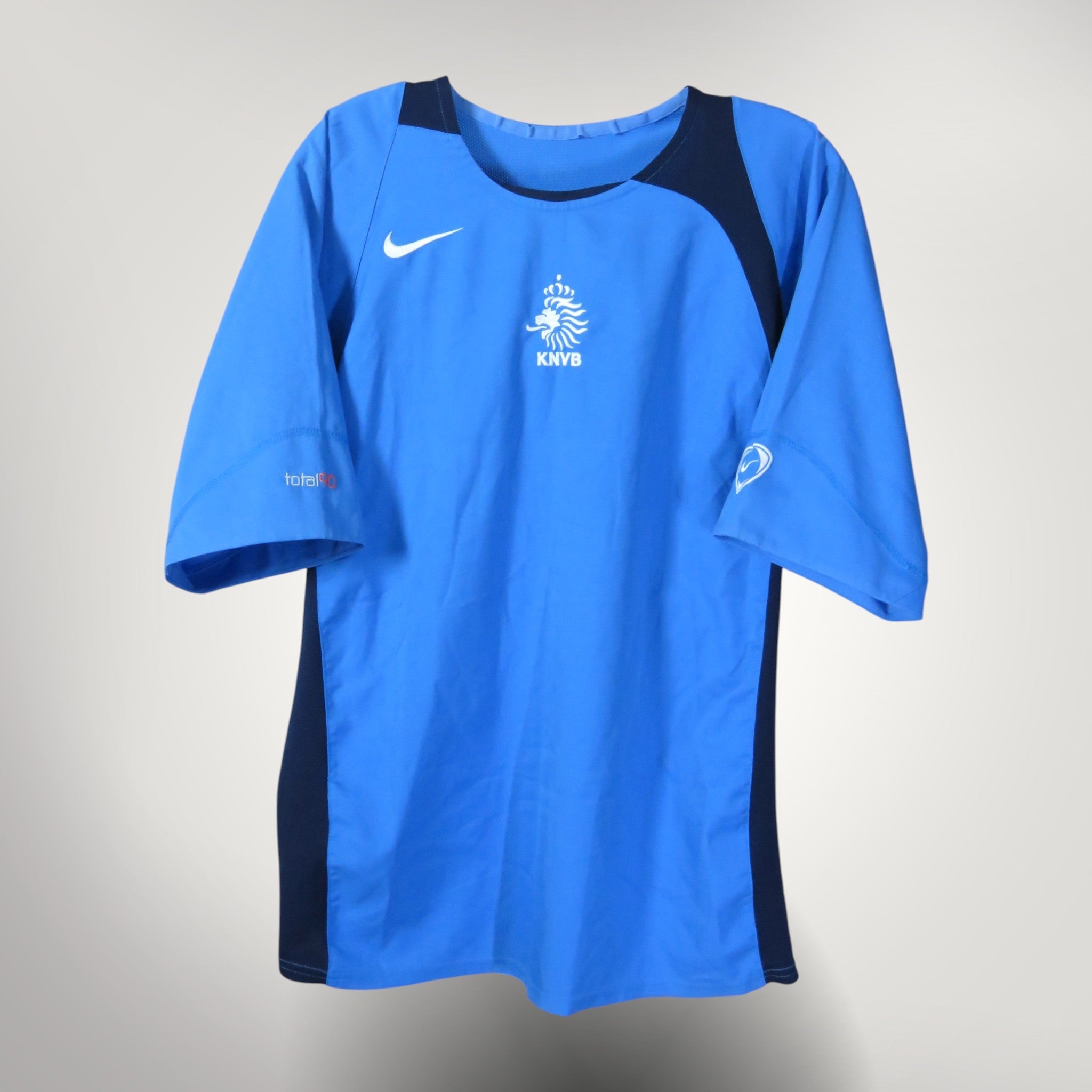 Vintage Netherlands 2004-2005 training football shirt, size M | Nostalgic Football Shirts