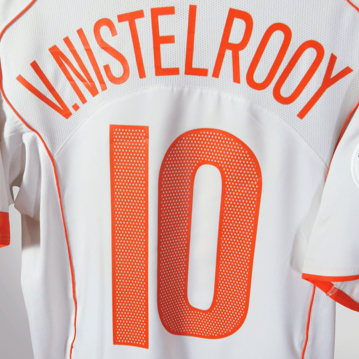 Retro Netherlands 2004-2006 Away football jersey by Nike, Nistelrooy 10, size M | Nostalgic Football Shirts