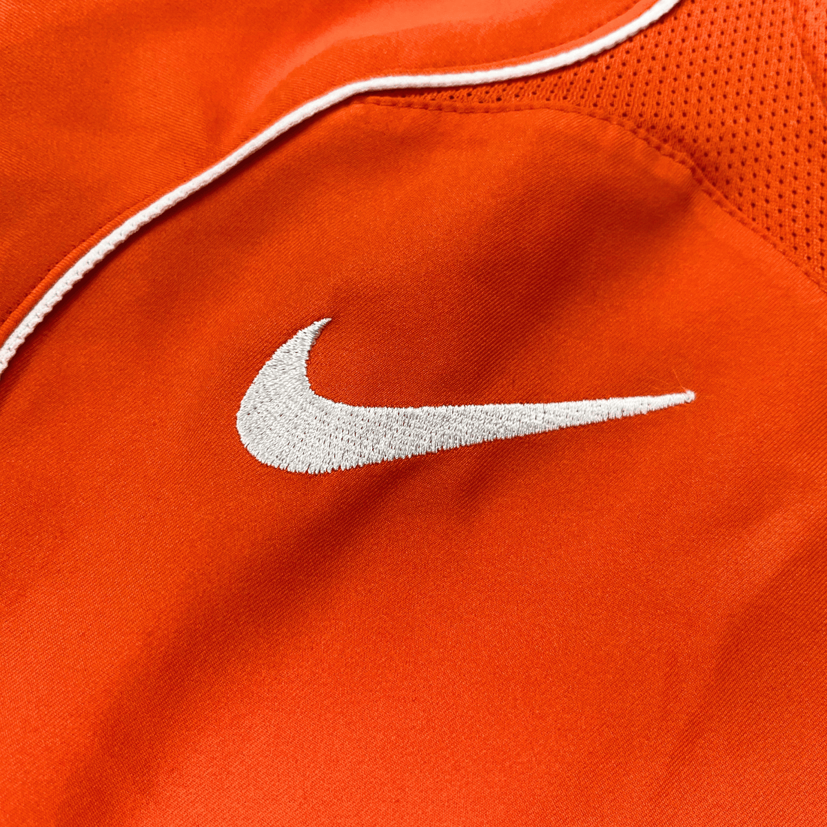Retro Netherlands 2004-2006 Home football jersey by Nike, Davids 8, size M | Nostalgic Football Shirts