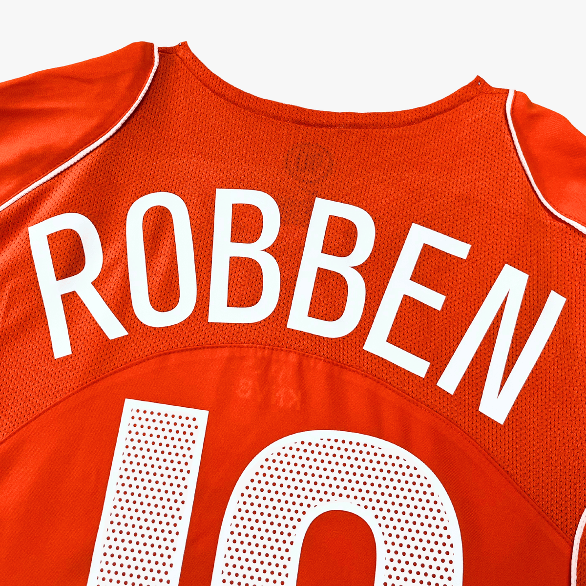 Retro Netherlands 2004-2006 Home football jersey by Nike, Robben 19, size S | Nostalgic Football Shirts