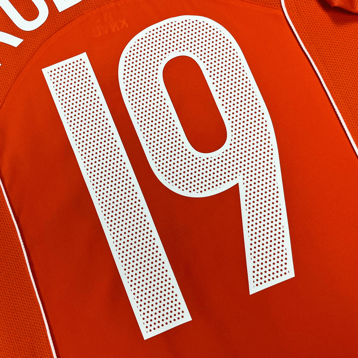 Retro Netherlands 2004-2006 Home football jersey by Nike, Robben 19, size S | Nostalgic Football Shirts