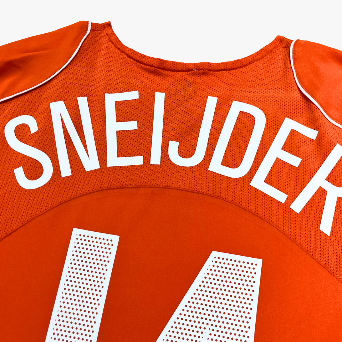 Retro Netherlands 2004-2006 Home football jersey by Nike, Sneijder 14, size L | Nostalgic Football Shirts