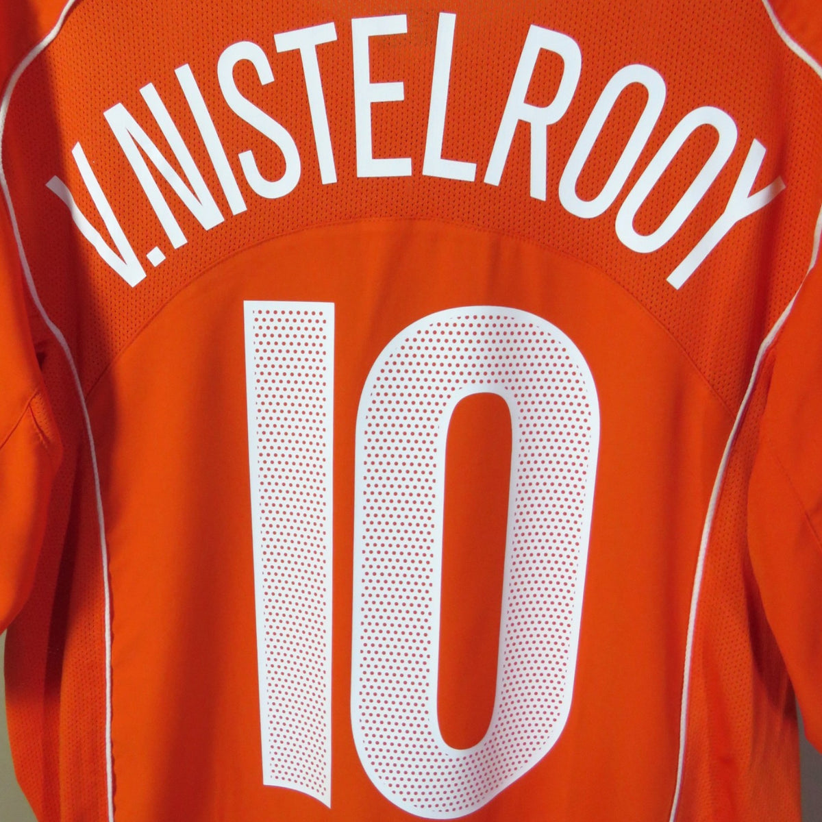Retro Netherlands 2004-2006 Home football jersey by Nike, Van Nistelrooy 10, size M, product code 116606 | Nostalgic Football Shirts