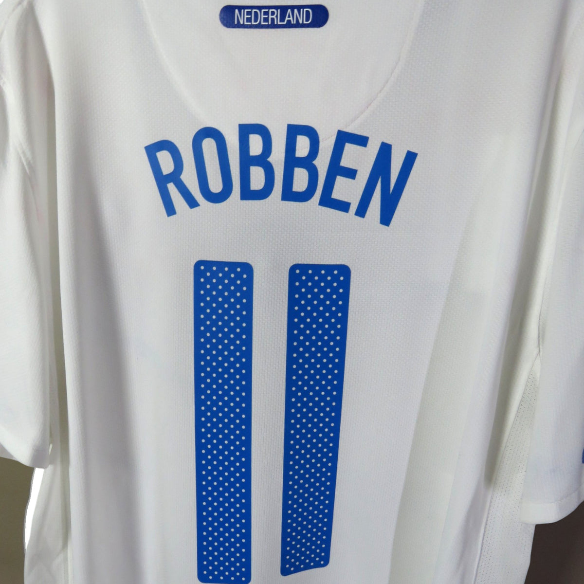 Retro Netherlands 2010-2012 Away football jersey by Nike, Robben 11, size L, product code 376907-105 | Nostalgic Football Shirts