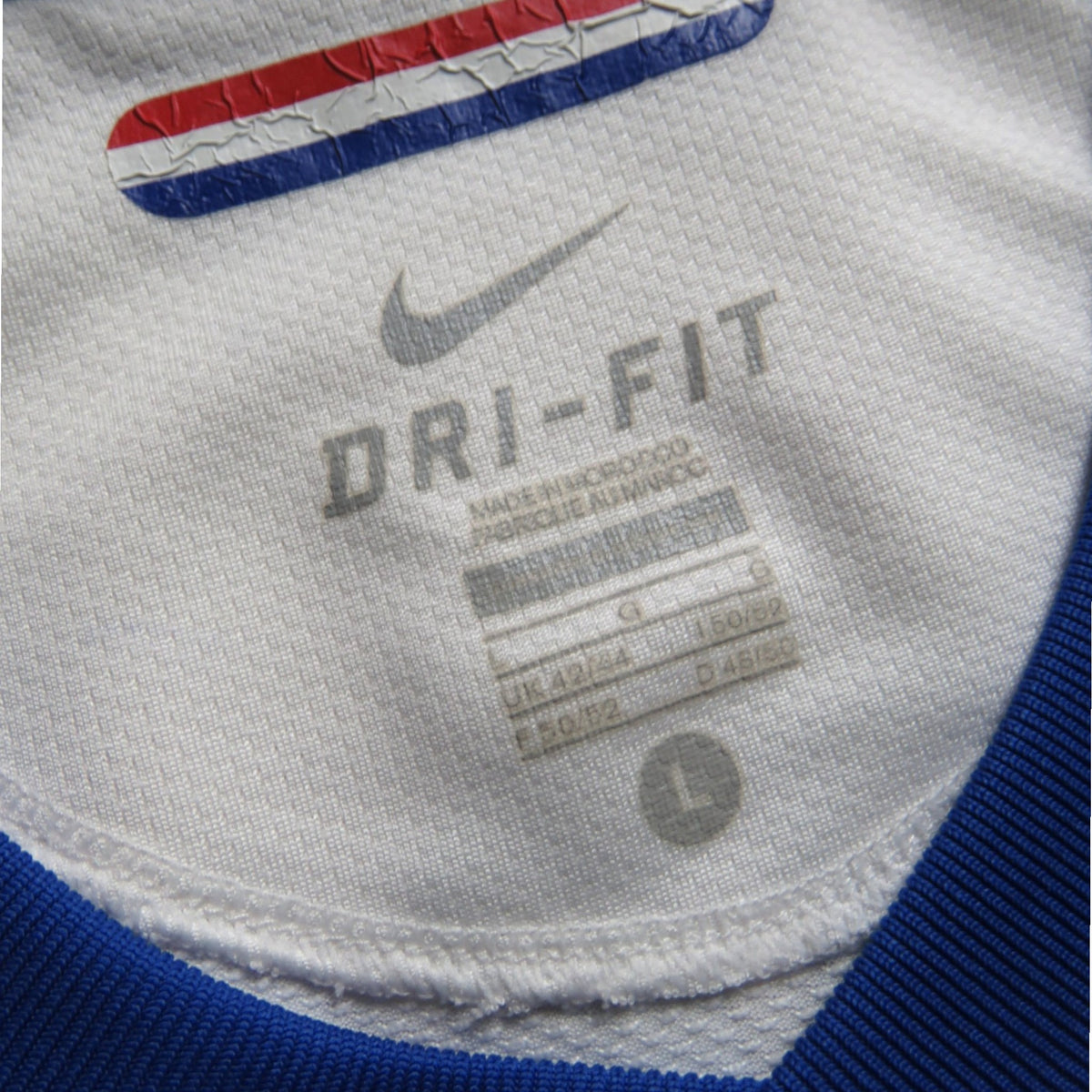 Vintage Netherlands 2010-2012 Away football shirt with Robben 11 print, size L, product code 376907-105 | Nostalgic Football Shirts