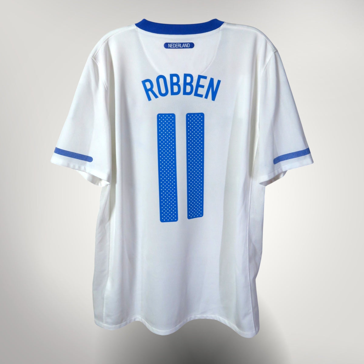Vintage Netherlands 2010-2012 Away football shirt with Robben 11 print, size L, product code 376907-105 | Nostalgic Football Shirts