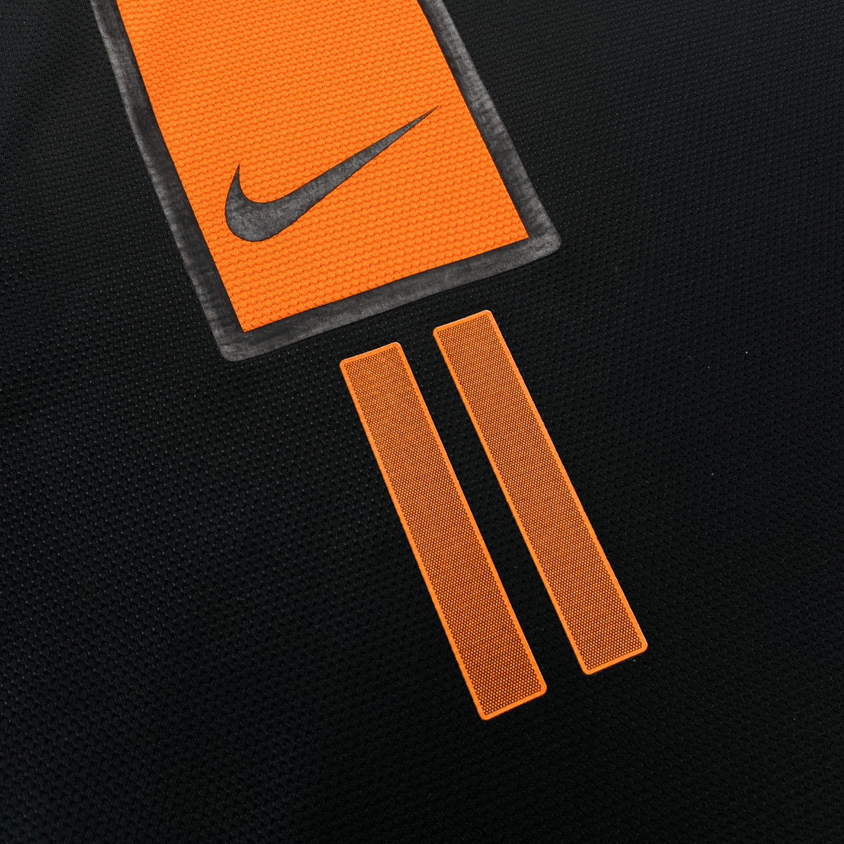 Vintage Netherlands 2012-2013 Away football shirt with Robben 11 print, size XL | Nostalgic Football Shirts