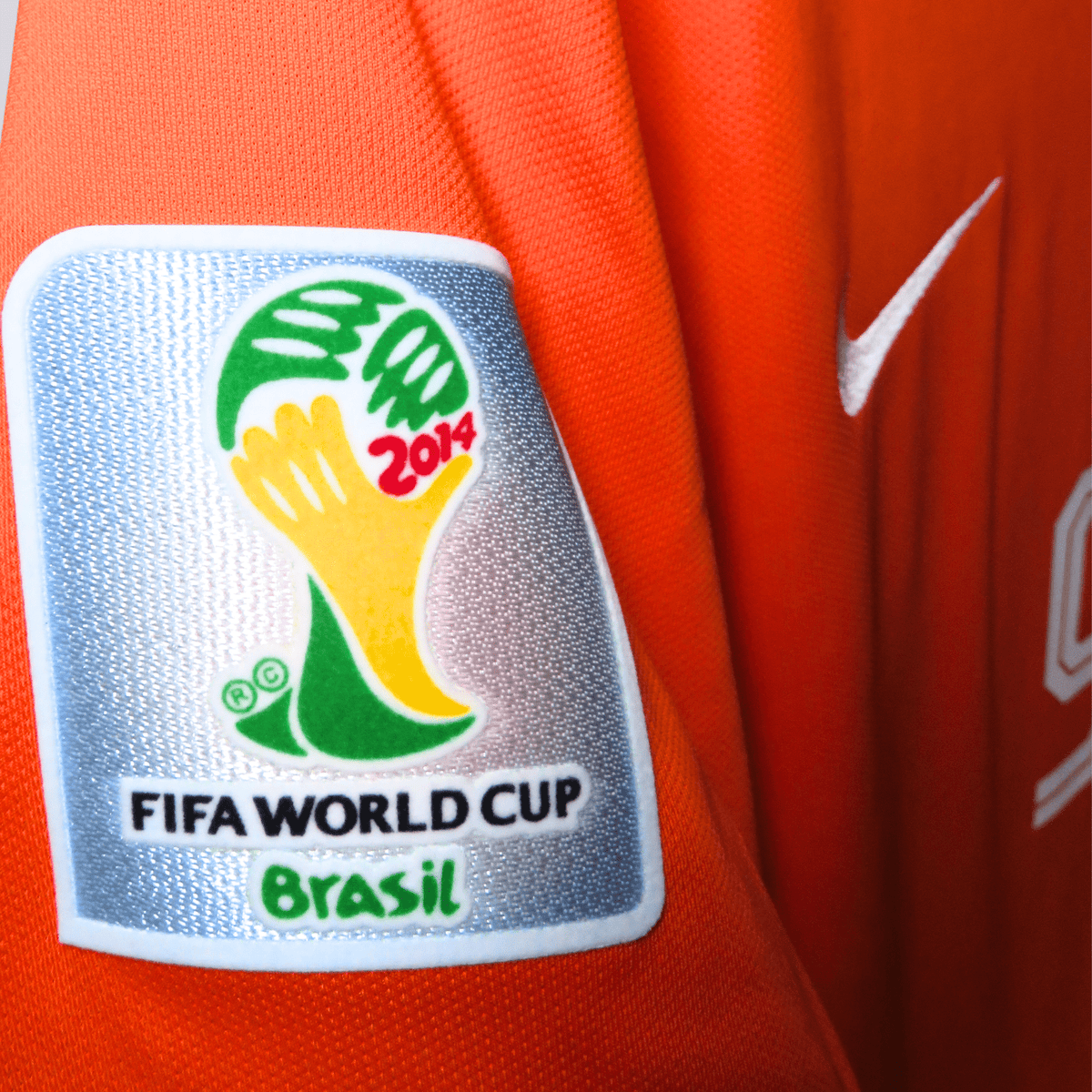 Vintage Netherlands 2014-2015 Home football shirt with Van Persie 9 print, size M | Nostalgic Football Shirts