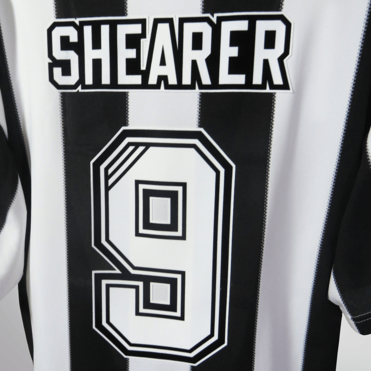 Retro Newcastle United 1995-1997 Home football jersey by Adidas, Shearer 9, size L | Nostalgic Football Shirts