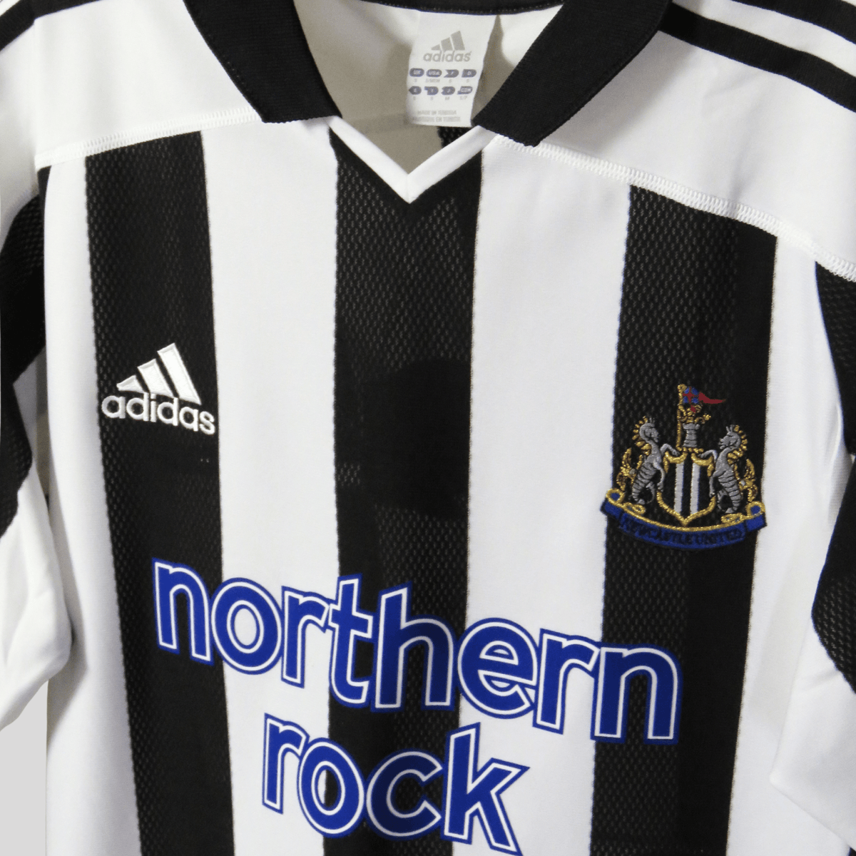 Original Newcastle United 2003-2005 Home football shirt, size S, Shearer 9 | Nostalgic Football Shirts