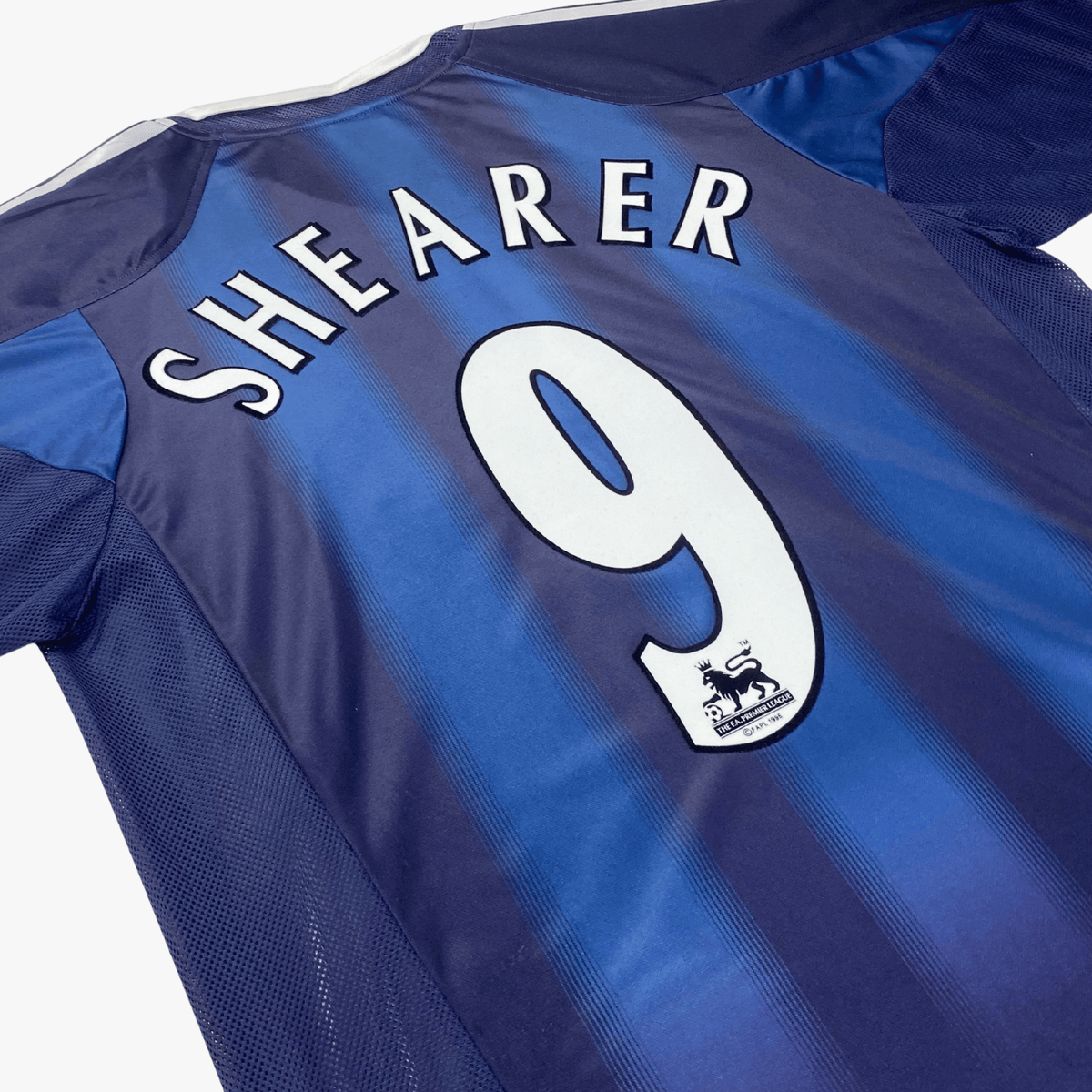 Retro Newcastle United 2004-2005 Away football jersey by Adidas, Shearer 9, size M | Nostalgic Football Shirts