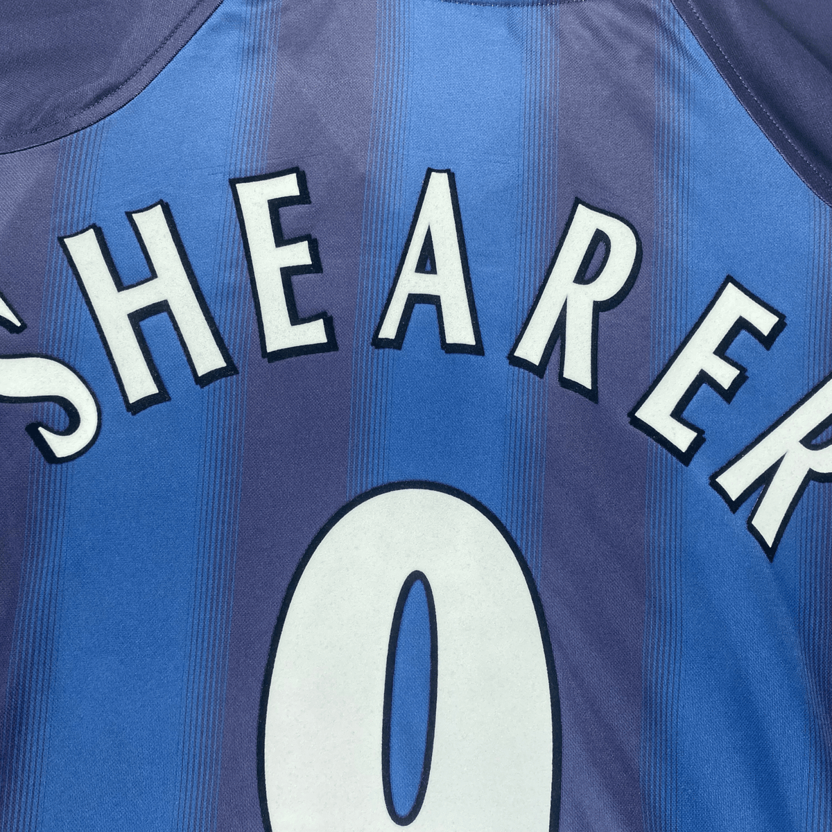 Vintage Newcastle United 2004-2005 Away football shirt with Shearer 9 print, size M | Nostalgic Football Shirts