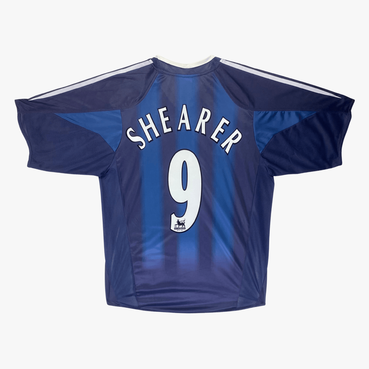 Vintage Newcastle United 2004-2005 Away football shirt with Shearer 9 print, size M | Nostalgic Football Shirts