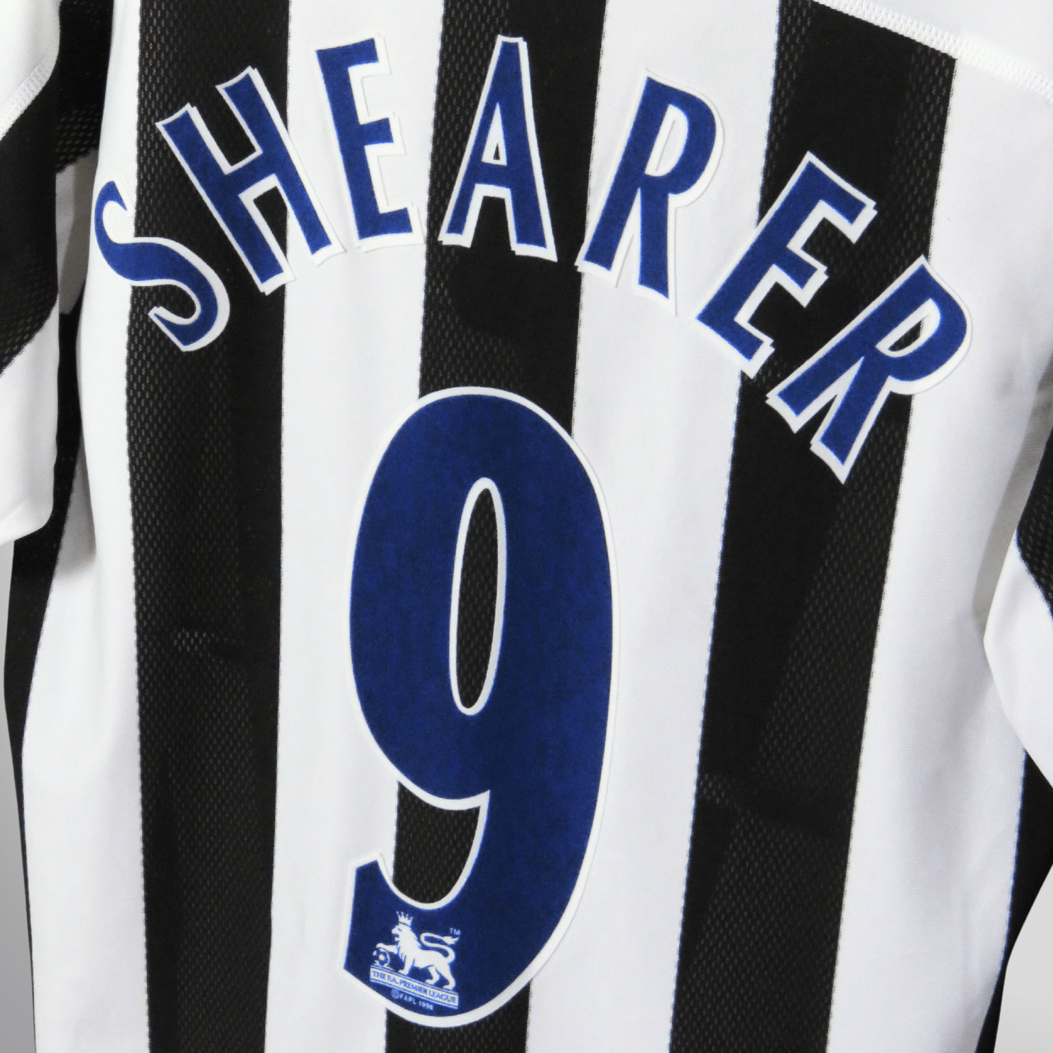 Newcastle United 2003-05 Home Shearer #9 Shirt S