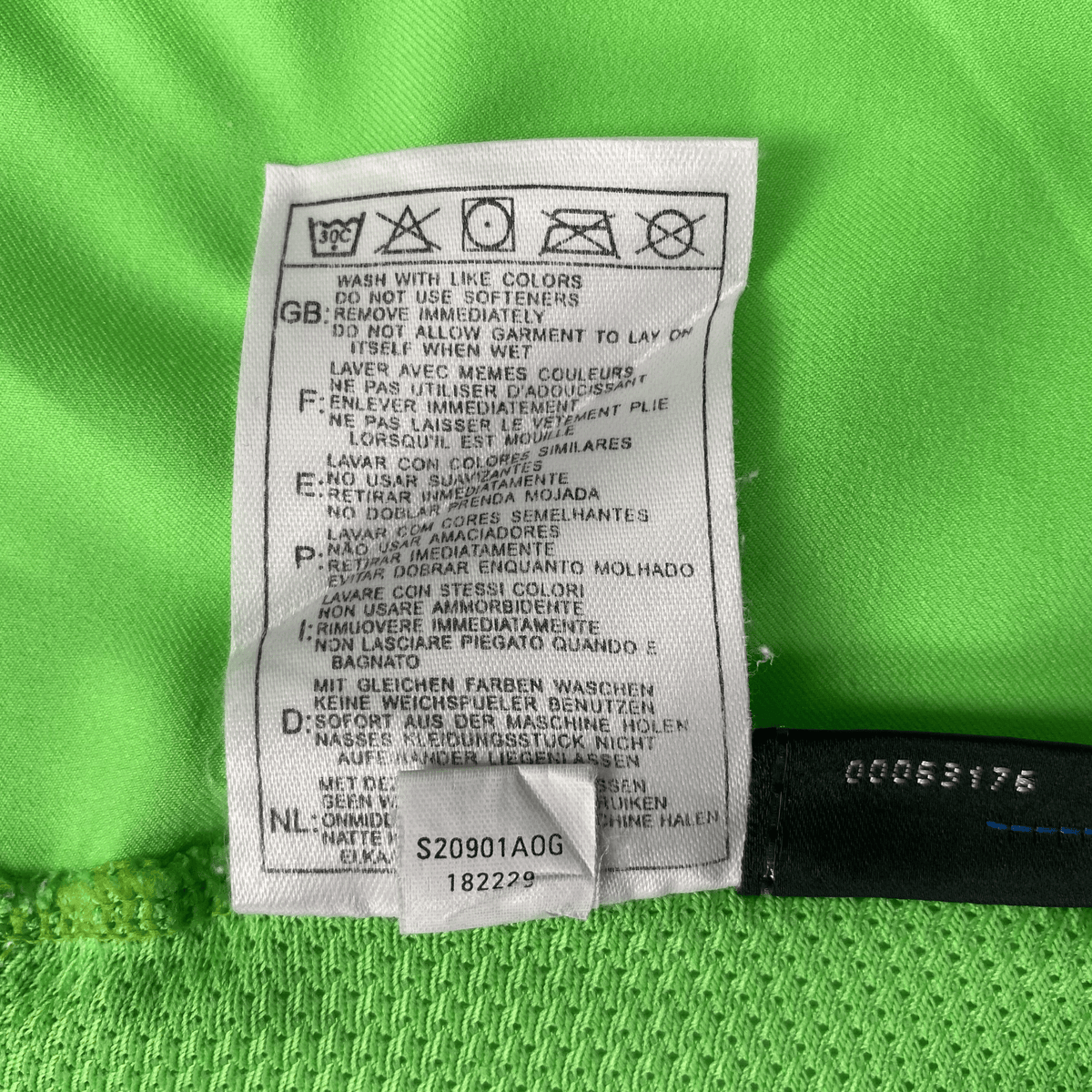 Retro Nigeria 2002-2004 Home football jersey by Nike, Okocha 10, size M | Nostalgic Football Shirts