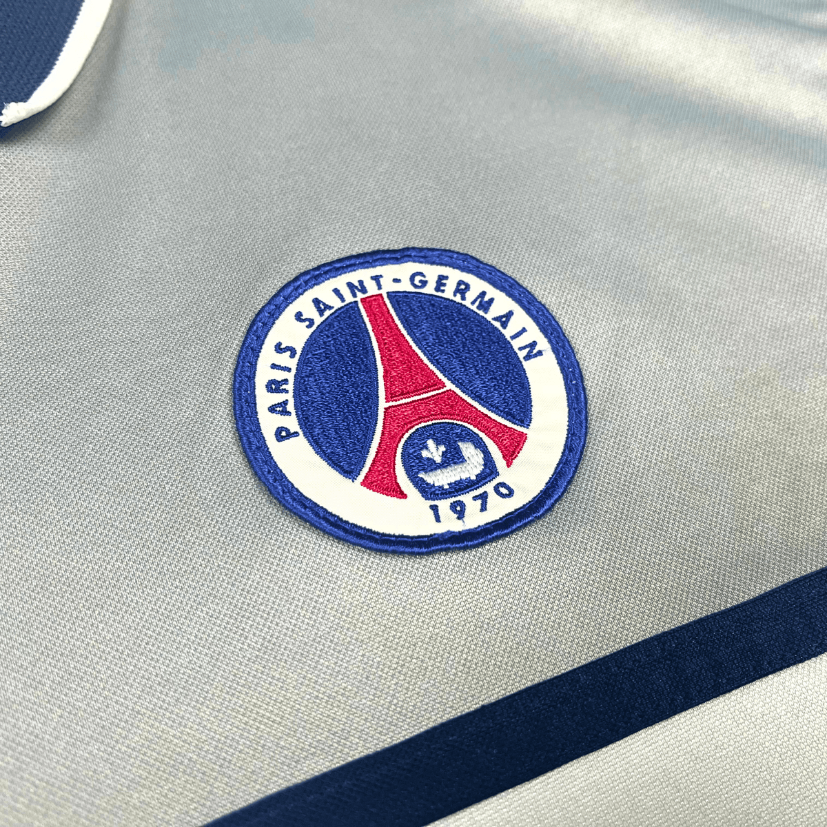 Vintage PSG 1999-2000 Away football shirt, size L | Nostalgic Football Shirts