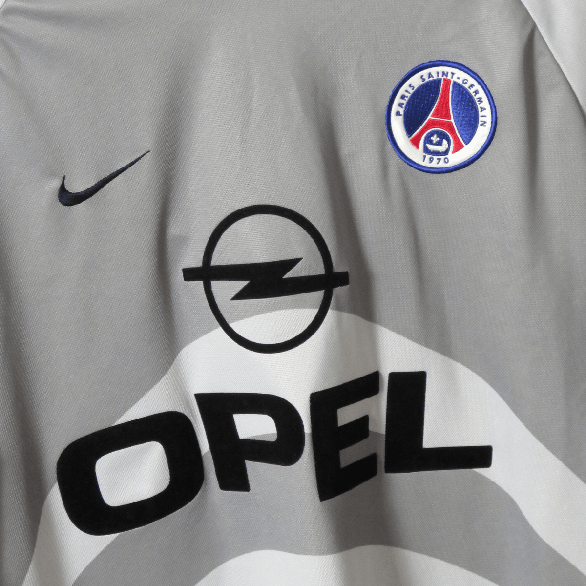 Original PSG 2001-2002 Away football shirt, size M, Ronaldinho 21 | Nostalgic Football Shirts