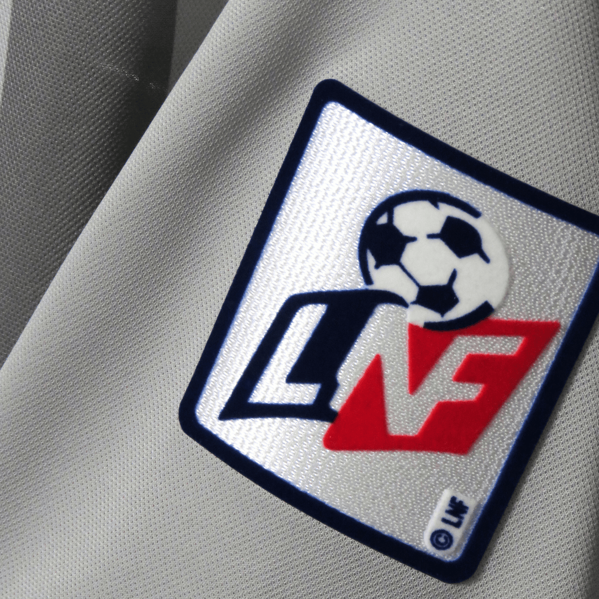 Retro PSG 2001-2002 Away football jersey by Nike, Ronaldinho 21, size M | Nostalgic Football Shirts
