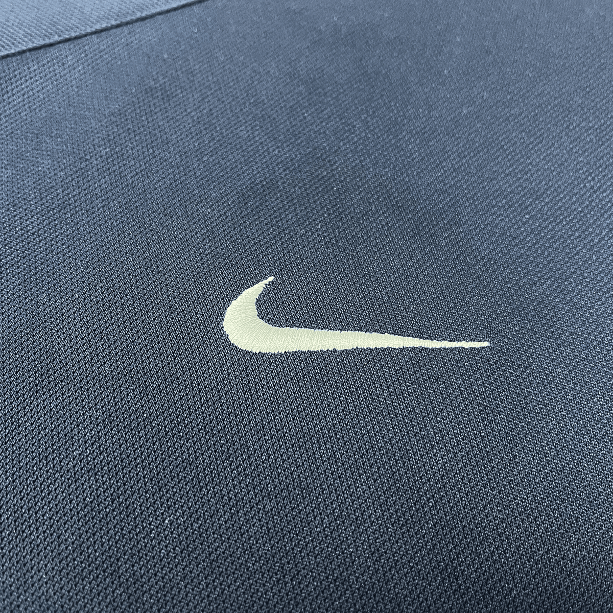 Authentic Nike PSG 2002-2003 training shirt, size XL | Nostalgic Football Shirts