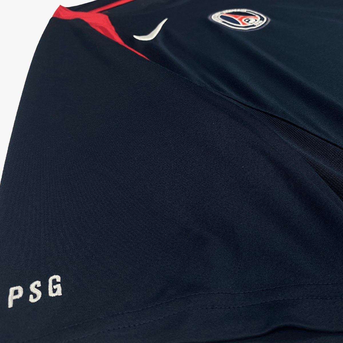 Authentic Nike PSG 2005-2006 training shirt, size S | Nostalgic Football Shirts