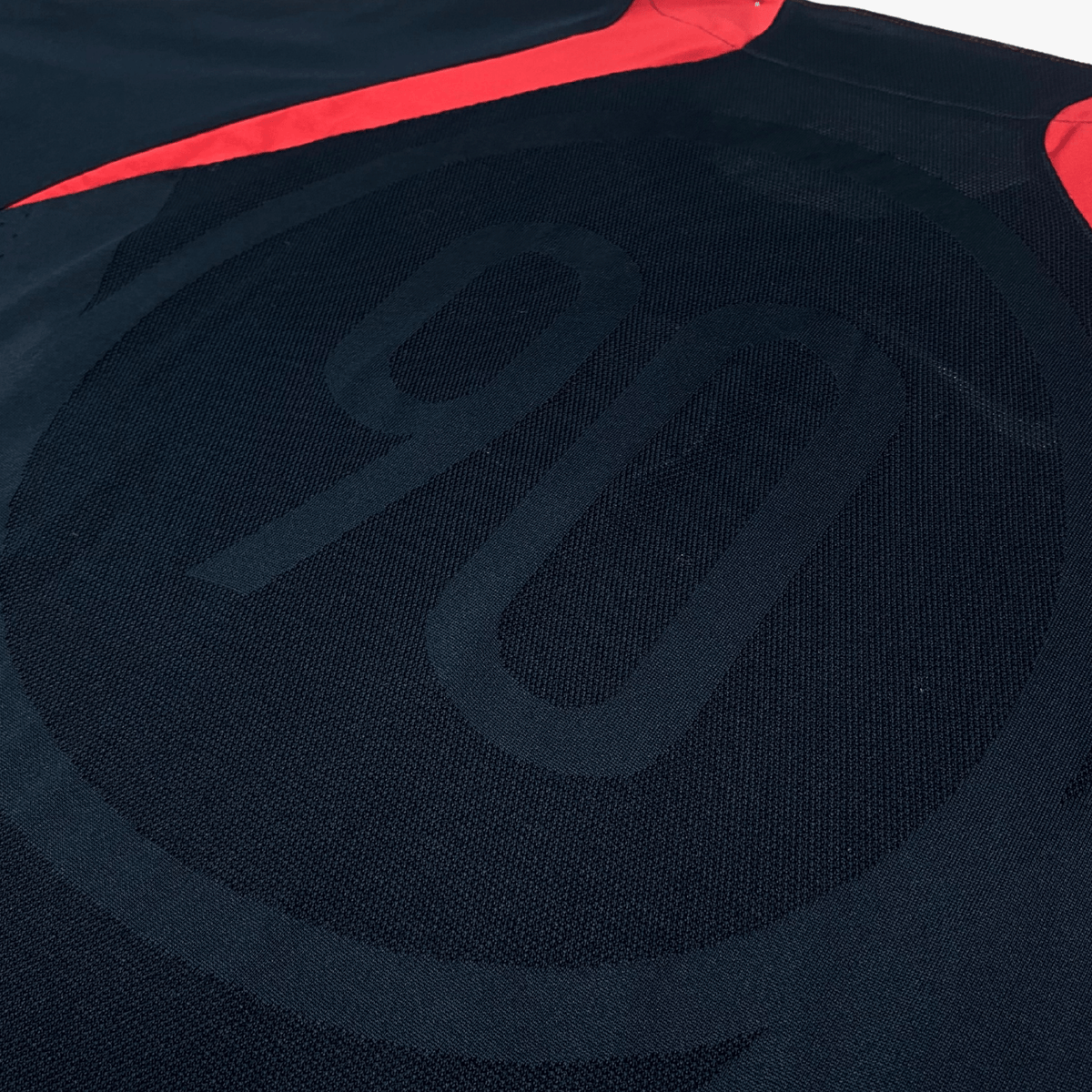 Retro PSG 2005-2006 training football jersey by Nike, size S | Nostalgic Football Shirts