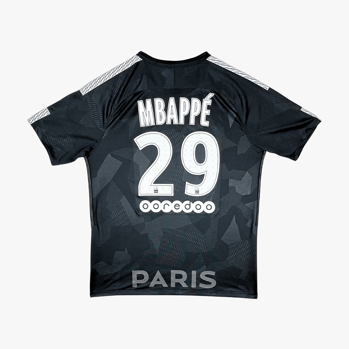 Vintage PSG 2017-2018 Third football shirt with Mbappé 29 print, size L | Nostalgic Football Shirts