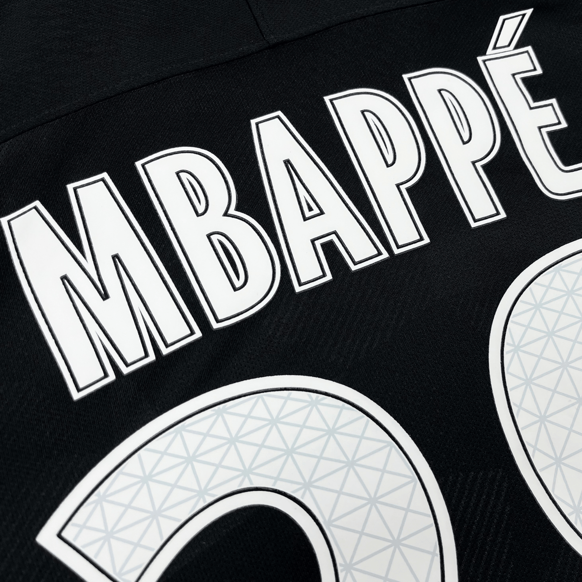 Original PSG 2017-2018 Third football shirt, size M, Mbappé 29 | Nostalgic Football Shirts
