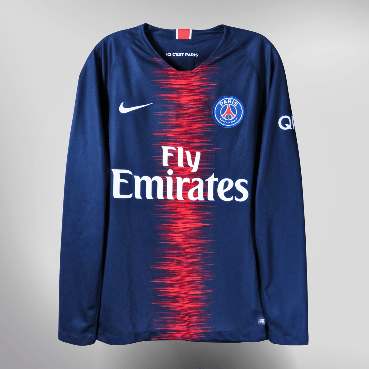 Authentic Nike PSG 2018-2019 Home longsleeve shirt, Mbappé 7 on the back, size M | Nostalgic Football Shirts