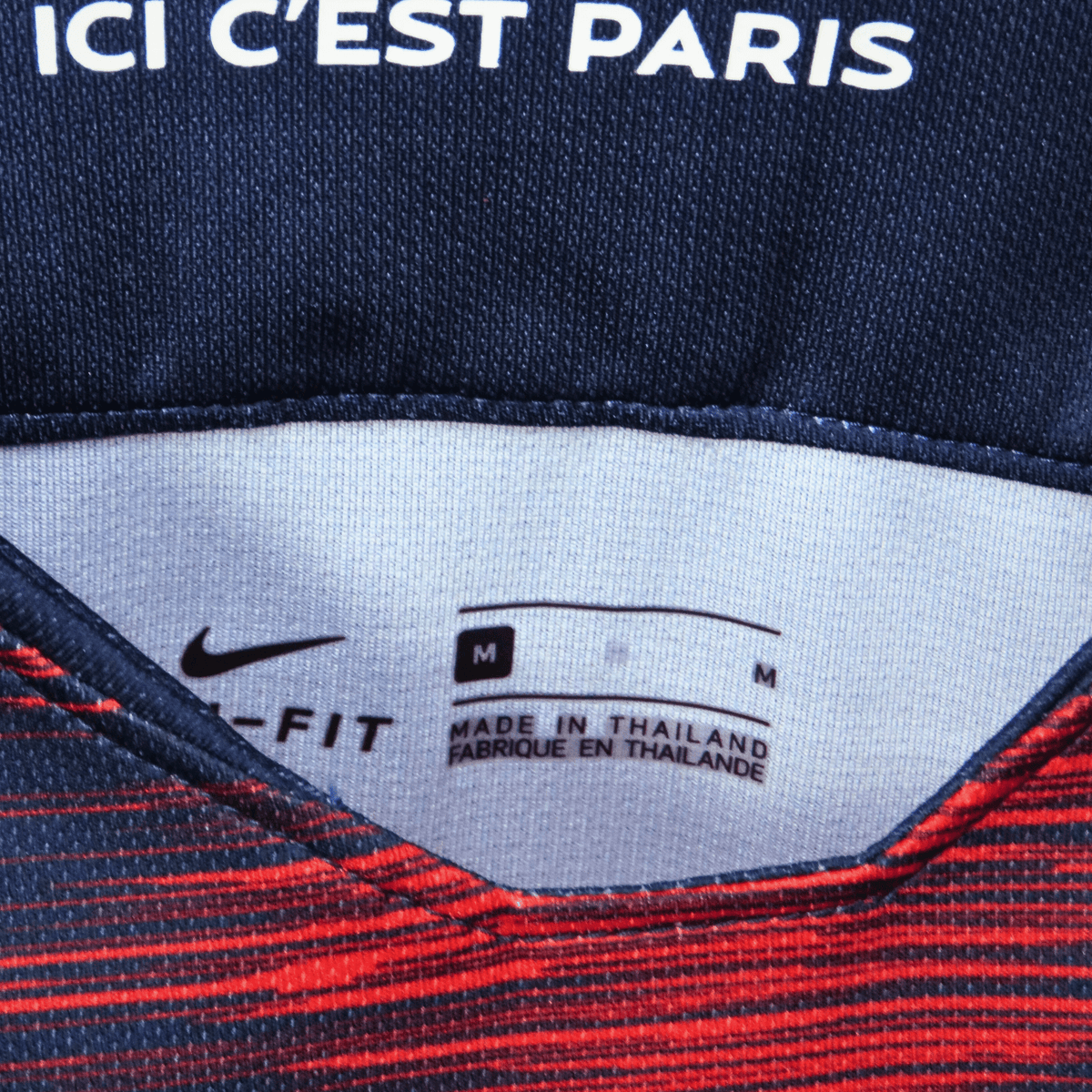 Vintage PSG 2018-2019 Home longsleeve football shirt with Mbappé 7 print, size M | Nostalgic Football Shirts
