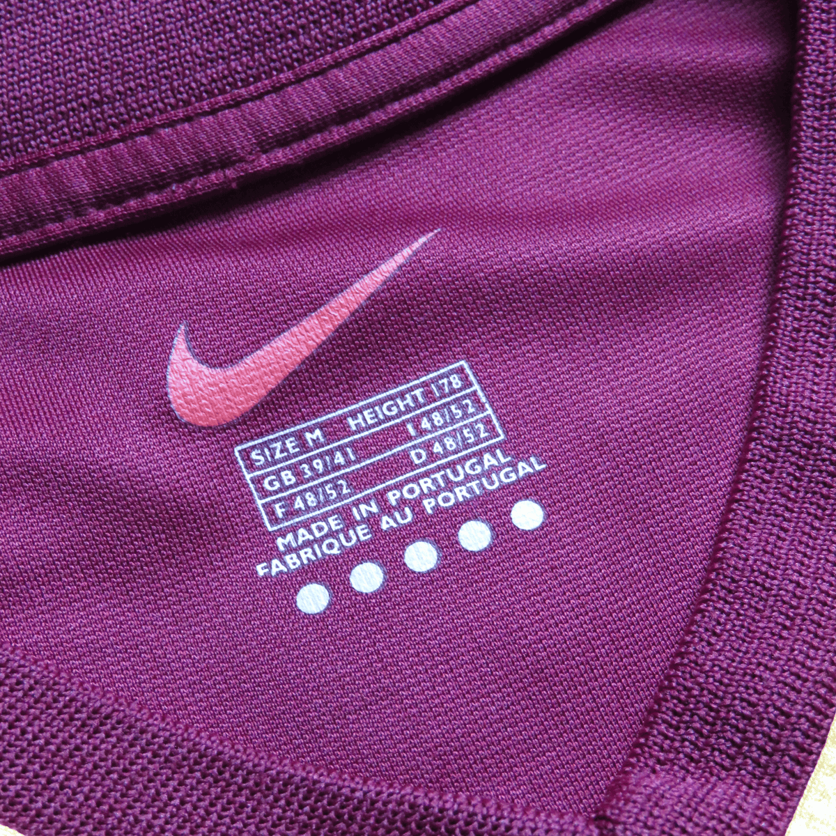 Retro Portugal 2000-2002 Home football jersey by Nike, Figo 7, size M | Nostalgic Football Shirts