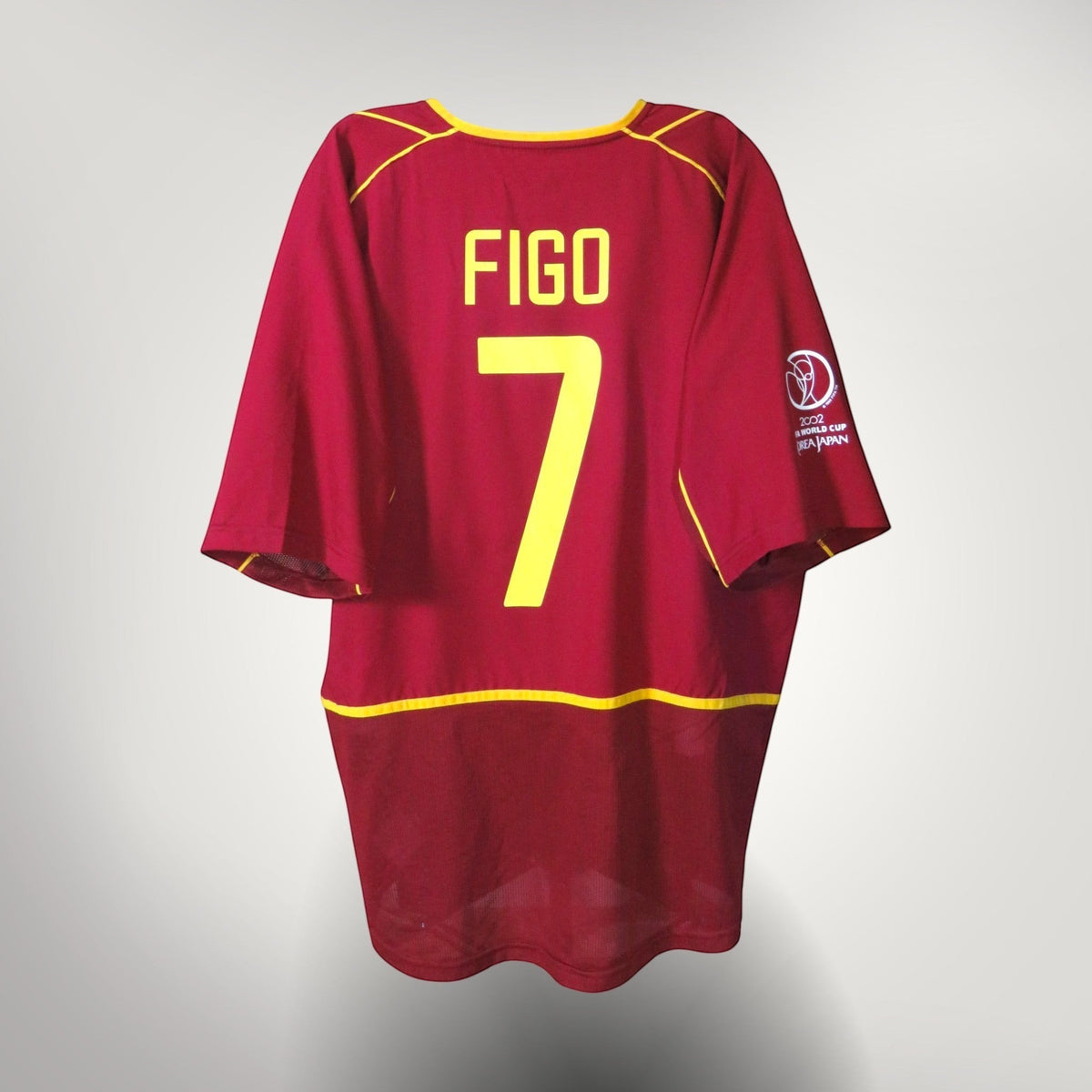 Vintage Portugal 2002-2004 Home football shirt with Figo 7 print, size XL | Nostalgic Football Shirts