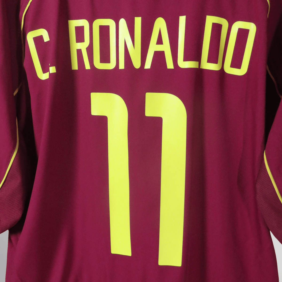 Retro Portugal 2002-2004 Home football jersey by Nike, Ronaldo 11, size XL | Nostalgic Football Shirts