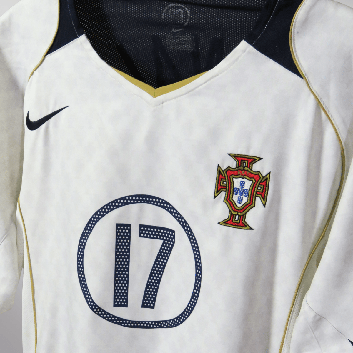 Original Portugal 2004-2006 Away football shirt, size L, Ronaldo 17 | Nostalgic Football Shirts