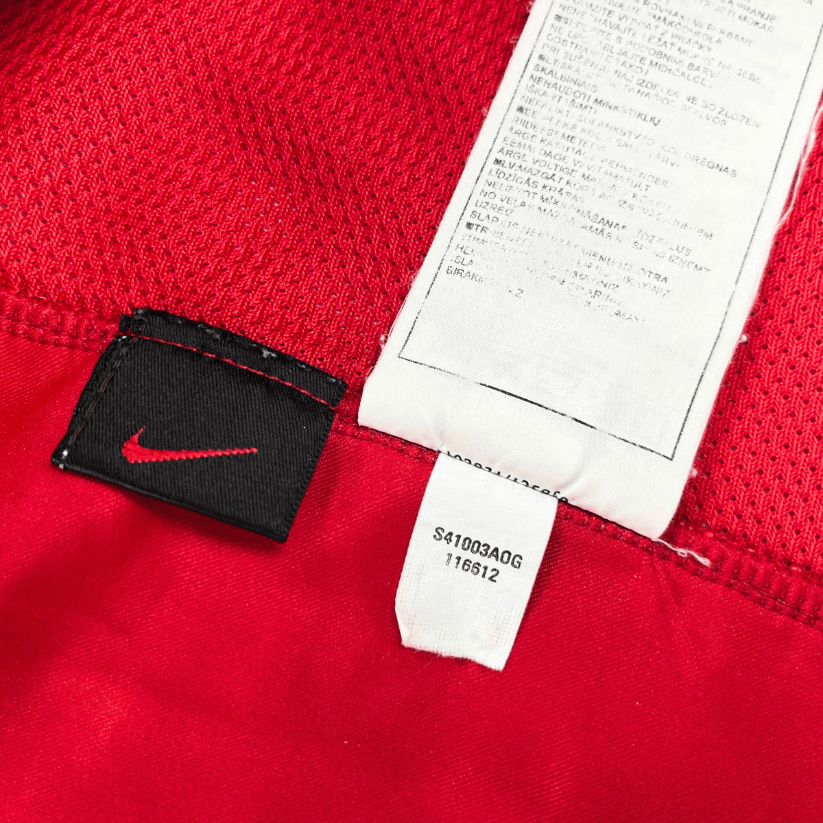 Authentic Nike Portugal 2004-2006 Home shirt, Ronaldo 17 on the back, size M, product code 116612 | Nostalgic Football Shirts