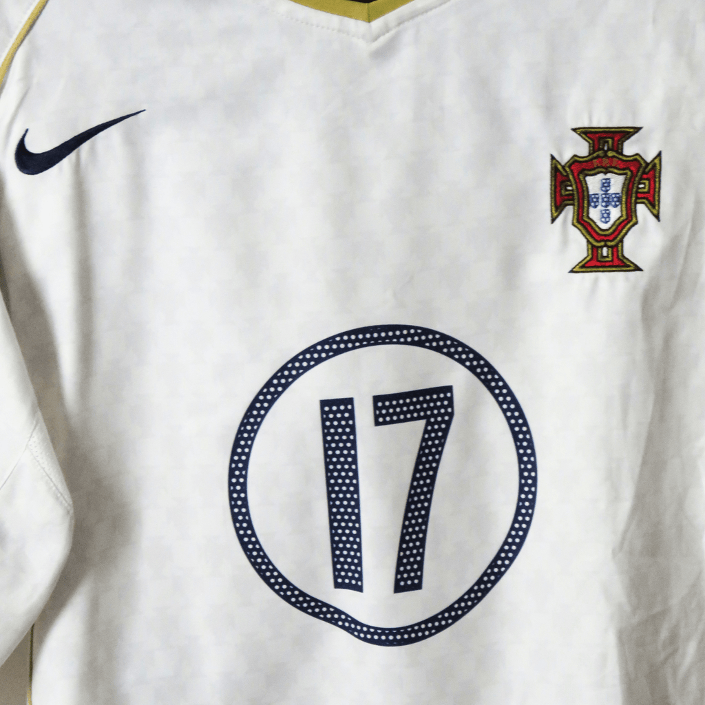 Portugal 2004-06 Away Ronaldo #17 Shirt XL