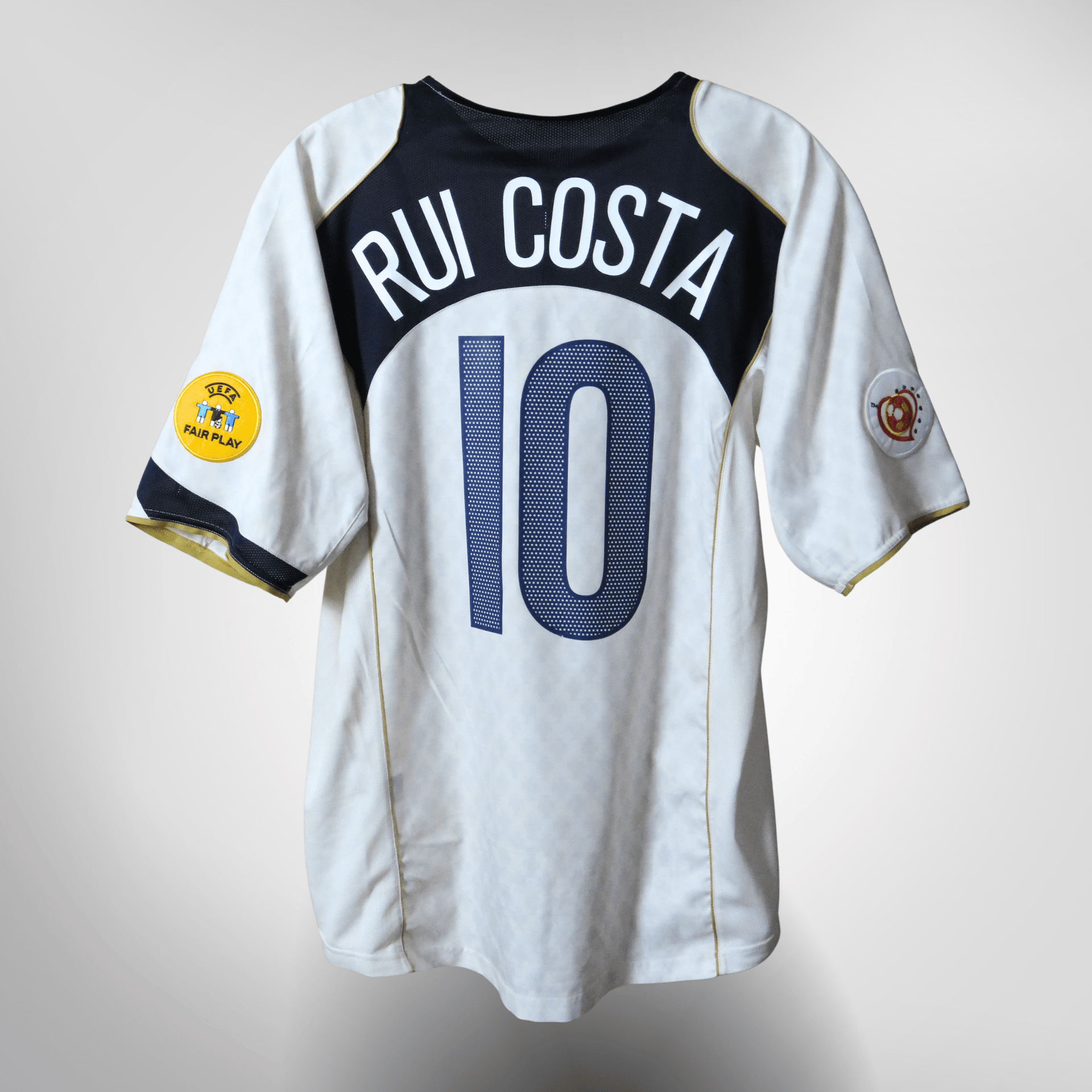 Portugal 2004-06 Away Rui Costa #10 Shirt XL – Nostalgic Football Portugal 2004-06 Away Rui Costa #10 Shirt XL – Nostalgic Football