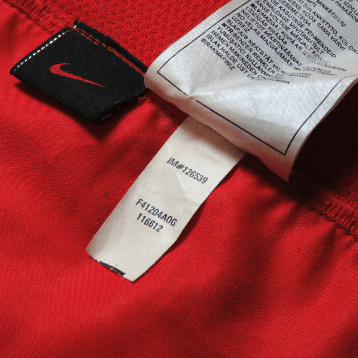 Authentic Nike Portugal 2004-2006 Home shirt, Ronaldo 17 on the back, size M | Nostalgic Football Shirts
