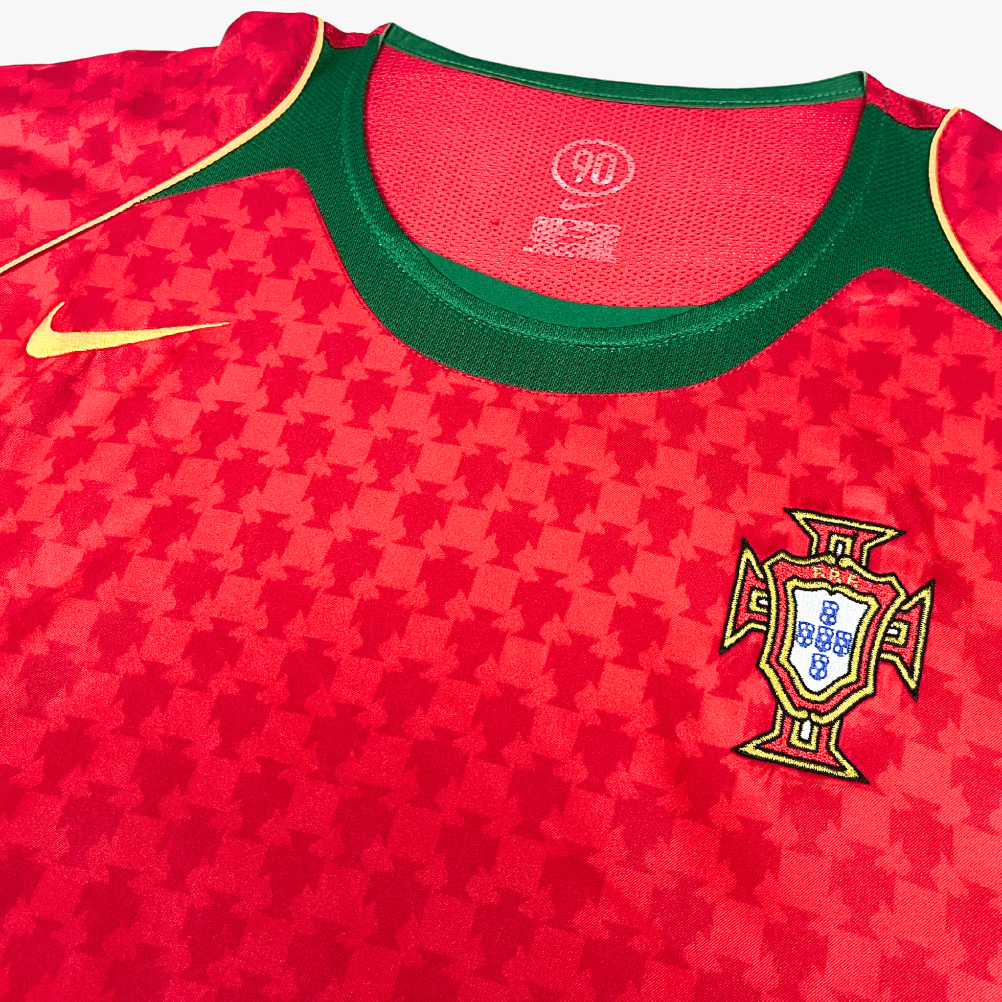 Portugal 2004-06 Home Shirt M