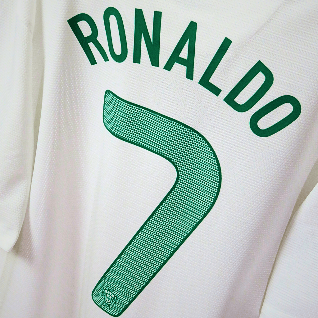 Portugal 2012-13 Away Ronaldo #7 Shirt XL