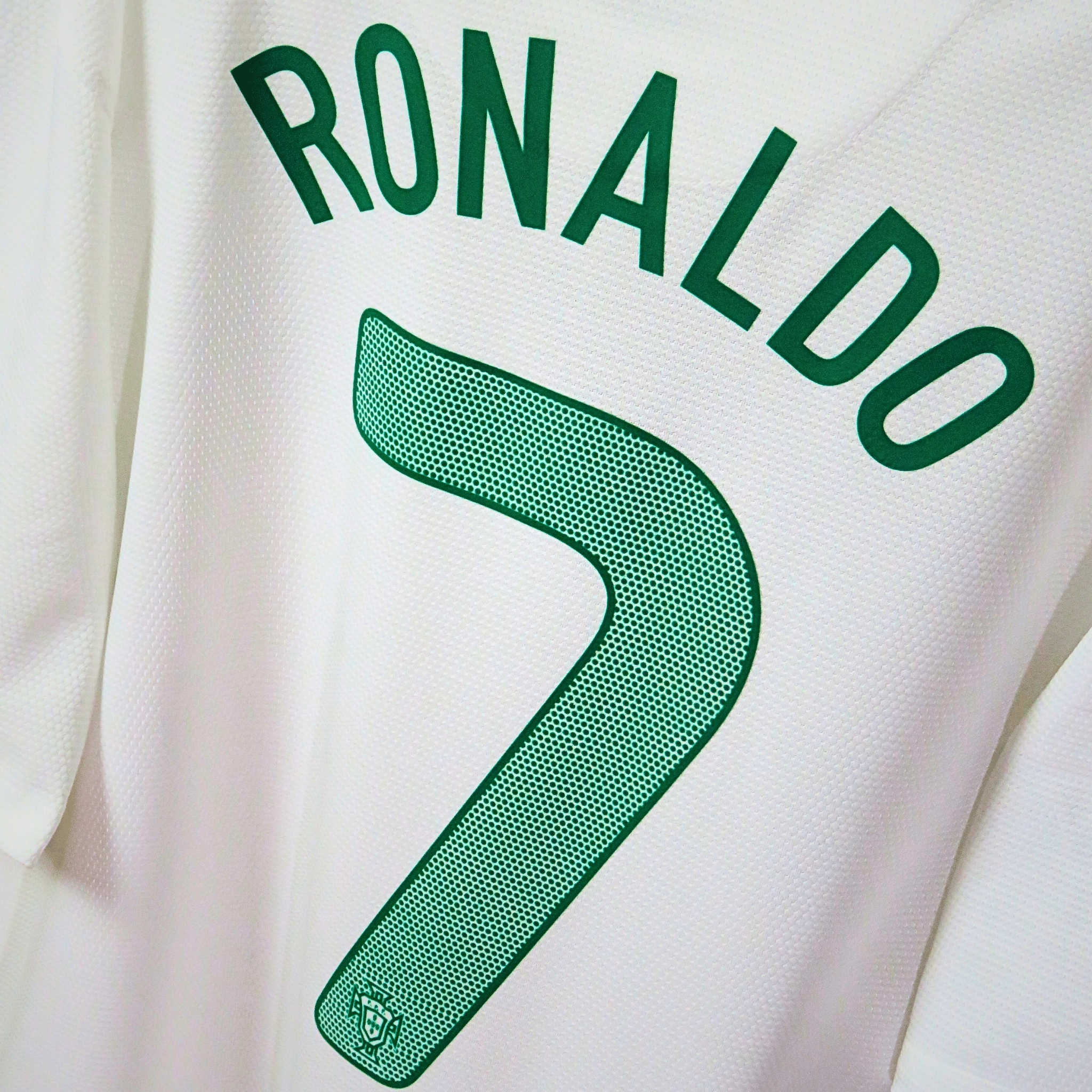 Portugal 2012-13 Away Ronaldo #7 Shirt XL