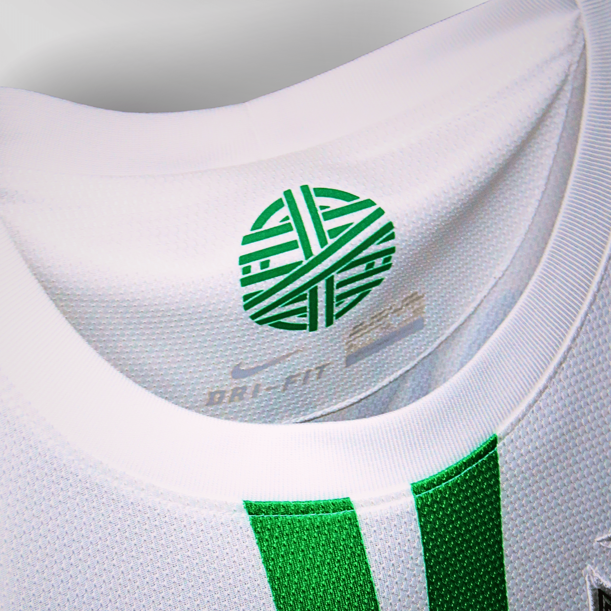 Portugal 2012-13 Away Ronaldo #7 Shirt XL