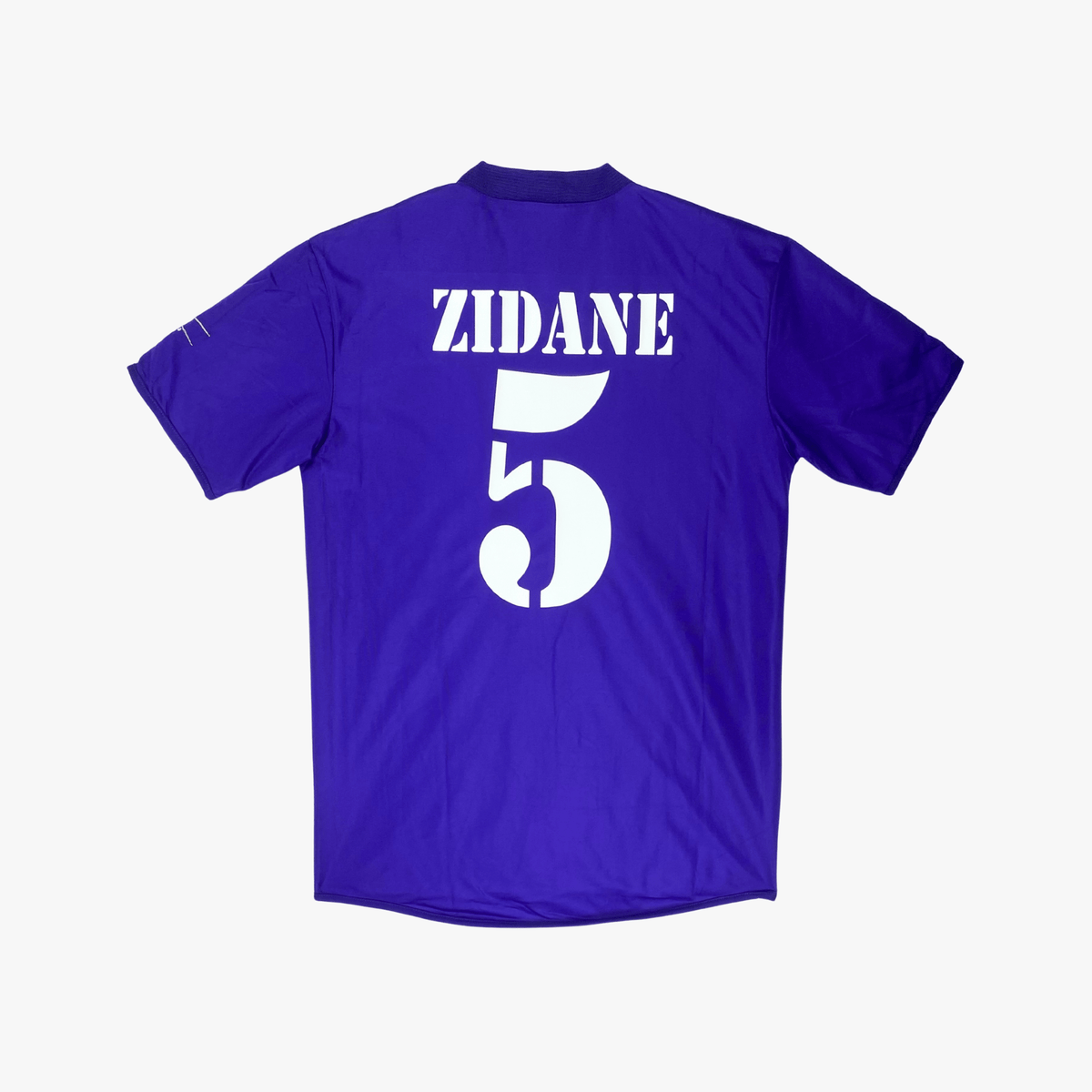 Vintage Real Madrid 2002-2003 Third football shirt with Zidane 5 print, size L | Nostalgic Football Shirts