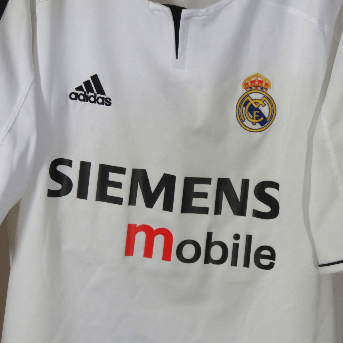 Original Real Madrid 2003-2004 Home football shirt, size L, Zidane 5 | Nostalgic Football Shirts