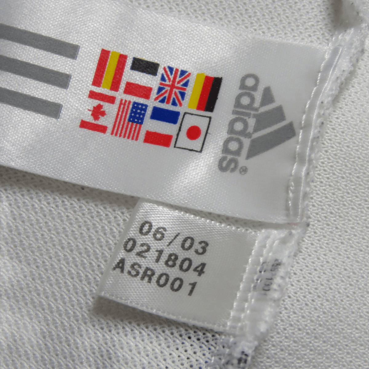 Authentic Adidas Real Madrid 2003-2004 Home shirt, Zidane 5 on the back, size L | Nostalgic Football Shirts