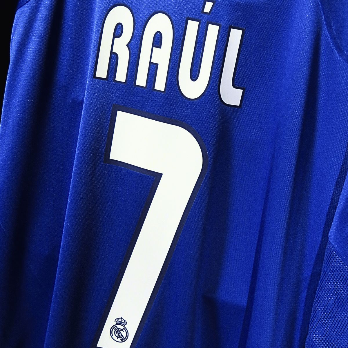 Retro Real Madrid 2004-2005 Third football jersey by Adidas, Raul 7, size XL | Nostalgic Football Shirts