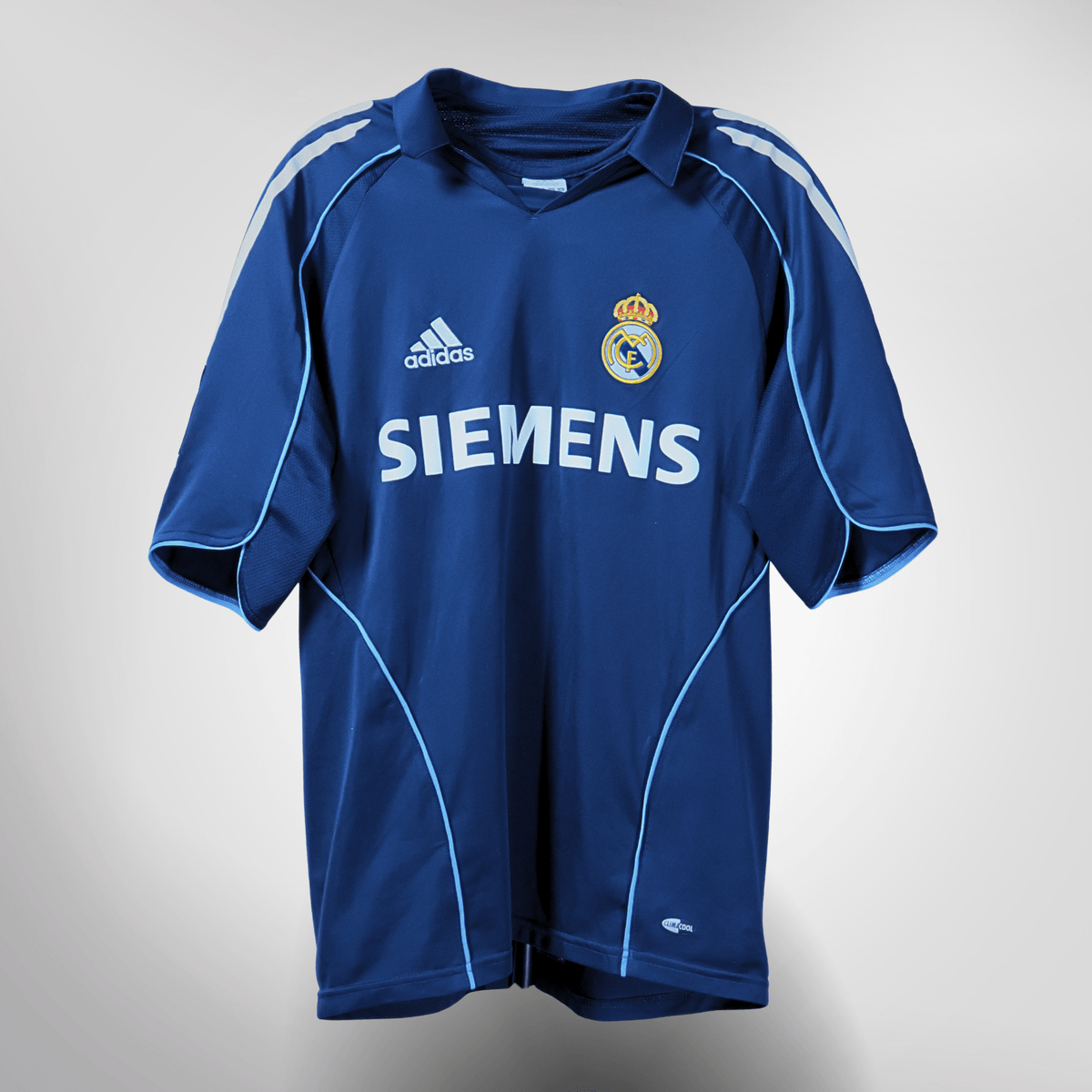 Authentic Adidas Real Madrid 2005-2006 Away shirt, Ronaldo 9 on the back, size S | Nostalgic Football Shirts