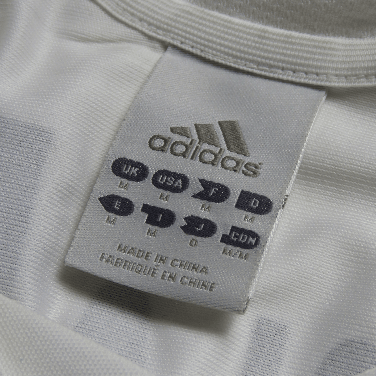 Retro Real Madrid 2005-2006 Home longsleeve football jersey by Adidas, Ronaldo 9, size M | Nostalgic Football Shirts
